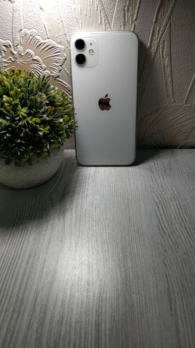 iPhone 11 в идеальном состоянии, 128Gb , 71% батарея.