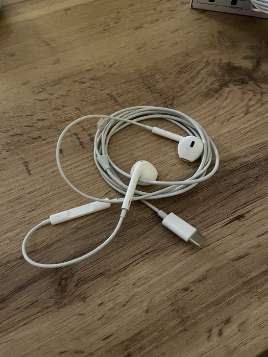 Apple EarPods Type-C