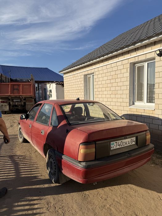Opel vectra 1.6 газ-бензин.