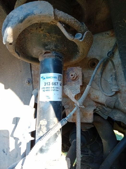 Продавам VOLVO S40 1.6 2006г.Може да не се прехвърля волво  с40