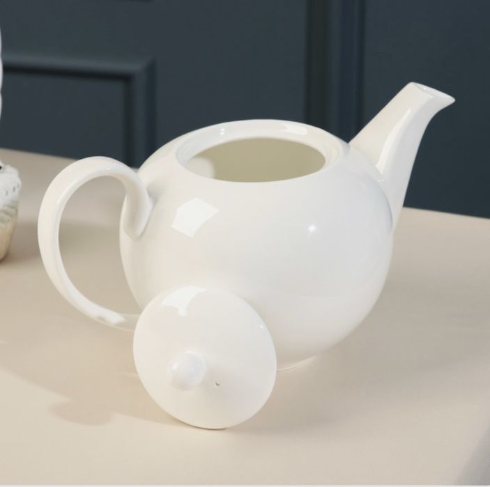 Чайник фарфоровый литр