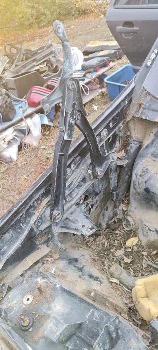 Запчасти мерседес с w202