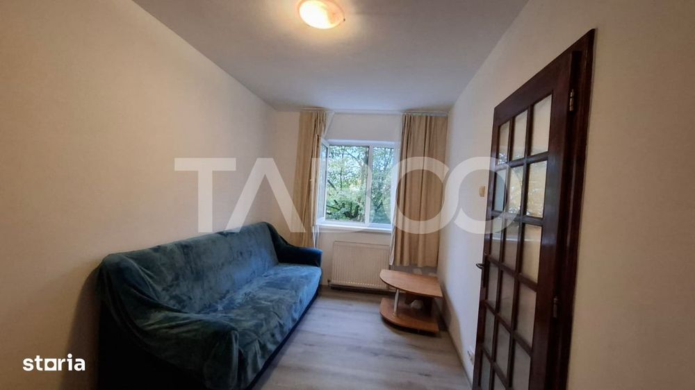 Apartament 3 camere de vanzare semidecomandat 45 mp zona Vasile Aaron