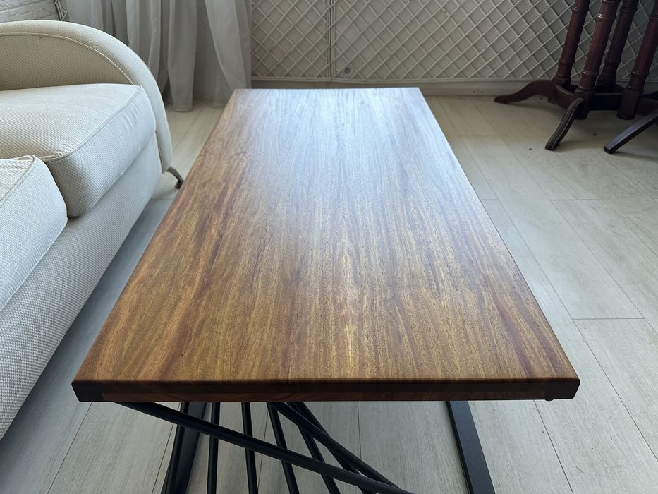 Холна маса от Бирмански Тик и метални крака