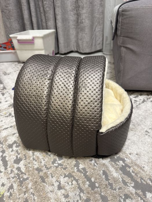 Лежак для кошки новый