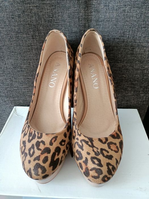 Продам красивые туфли