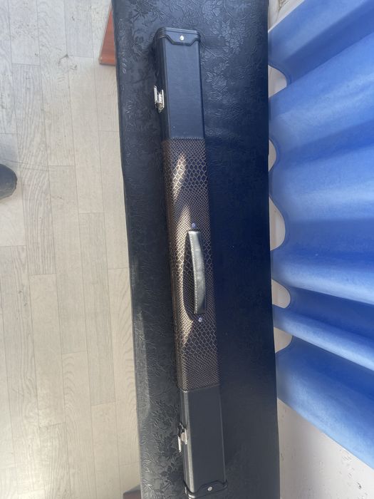 кии бильярд.