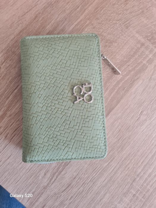 Doca среден размер.Ново с кутия