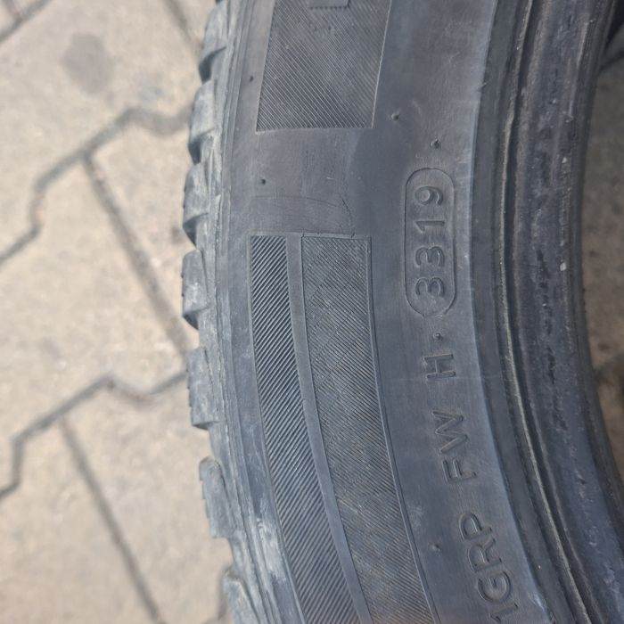Зимни гуми 205/55/16 запазени