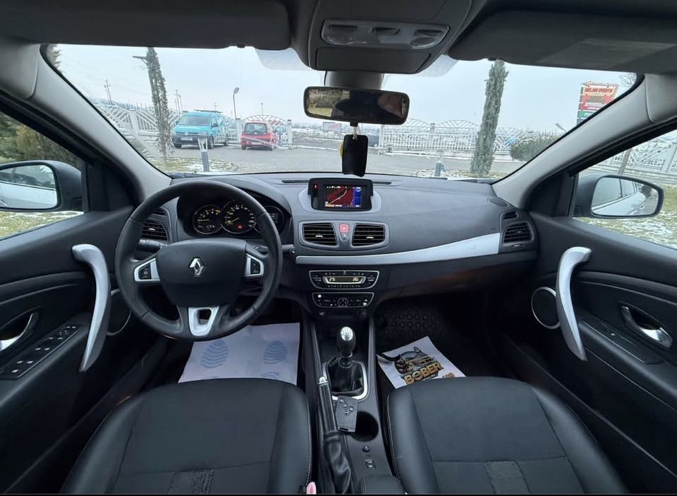 Renault Fluence navi , clima