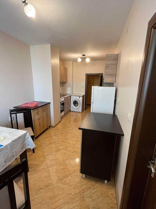 Дава се под наем Тристаен апартамент в София, Полигона - 85 кв.м за 800 € - Снимка #1