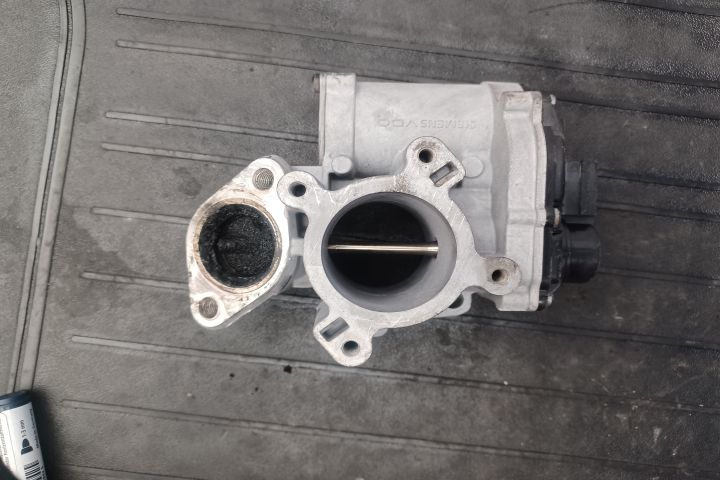 Egr A2C53179081 8200693739 H8200327011  A2C53179081 8200693739 H82003