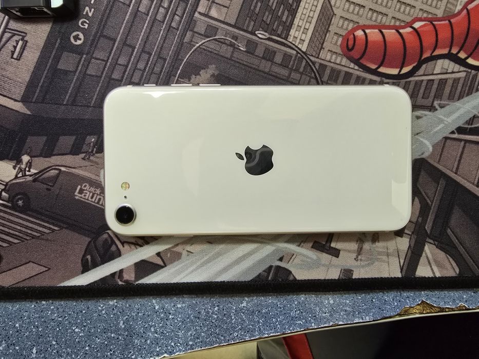 Срочно Прдам Iphone SE 2022г.