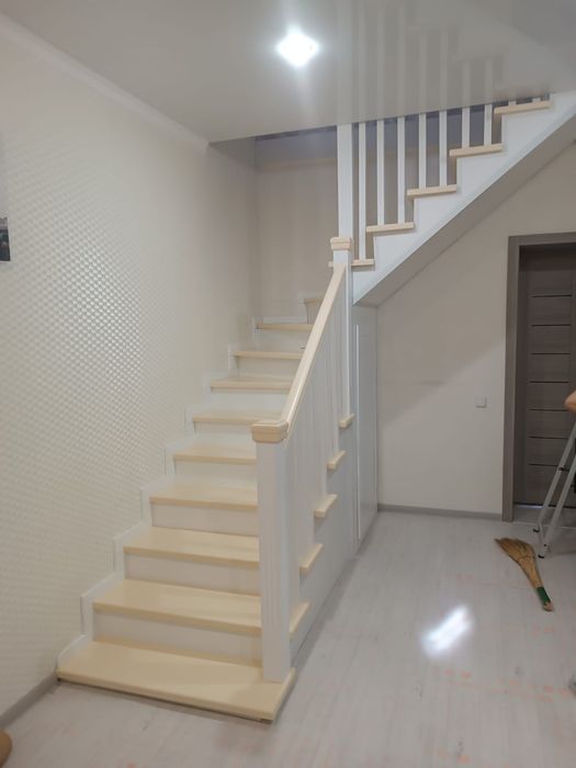 Изготовление лестниц и корпусной мебели