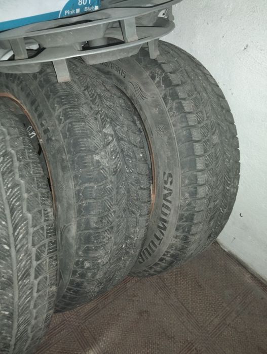 Продам зимние шины