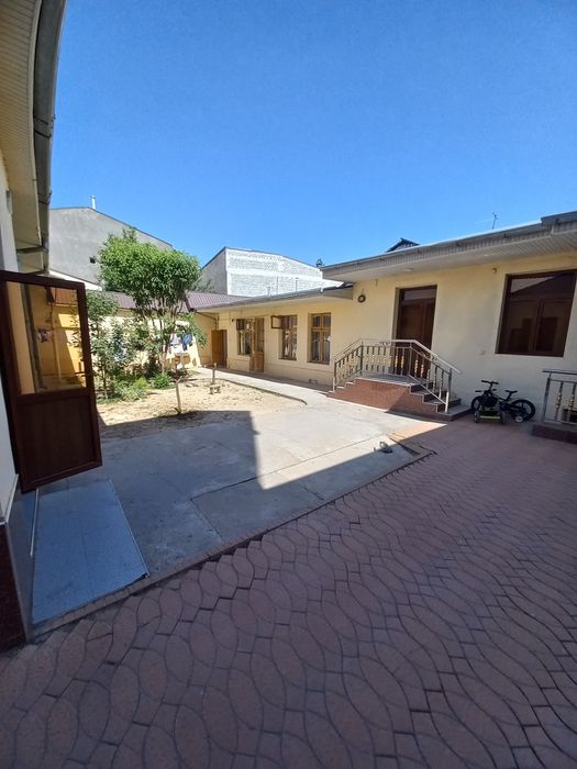 Продаётся СРОЧНО Участок на Бадамзаре 4,2-сотки Фасад:21-метр 9-комнат