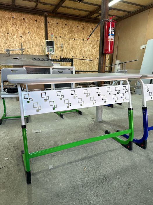 Парта школьная стулья