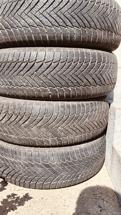 Cauciucuri iarna Tristar 215 70 r15