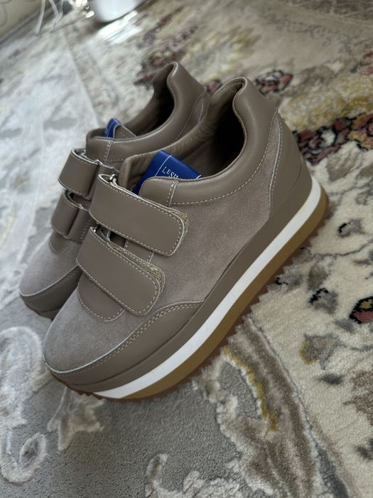 Кроссовки le Silla