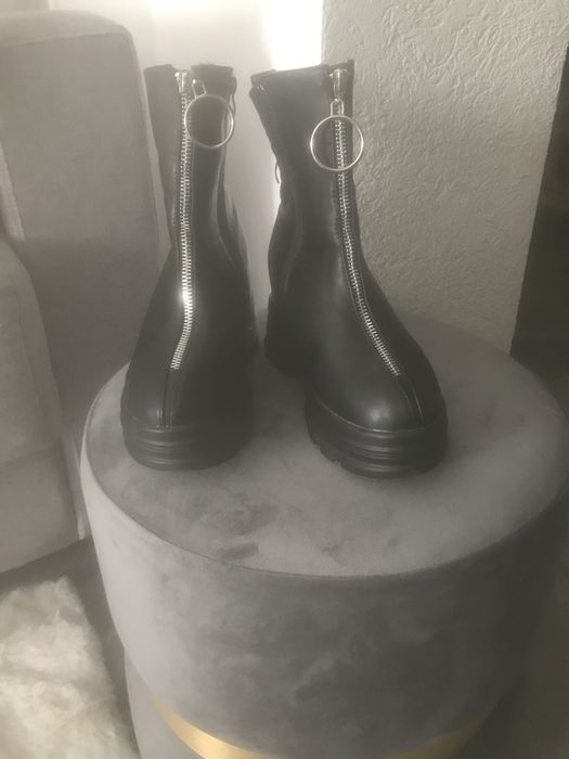 Botine damâ,marimea 38,purtate