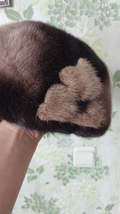 Норковые береты продам