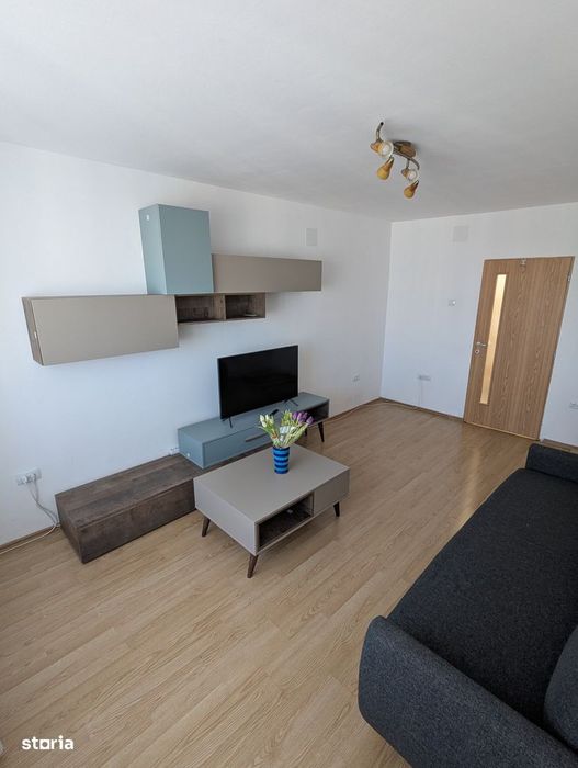 Apartament doua camere superb de închiriat