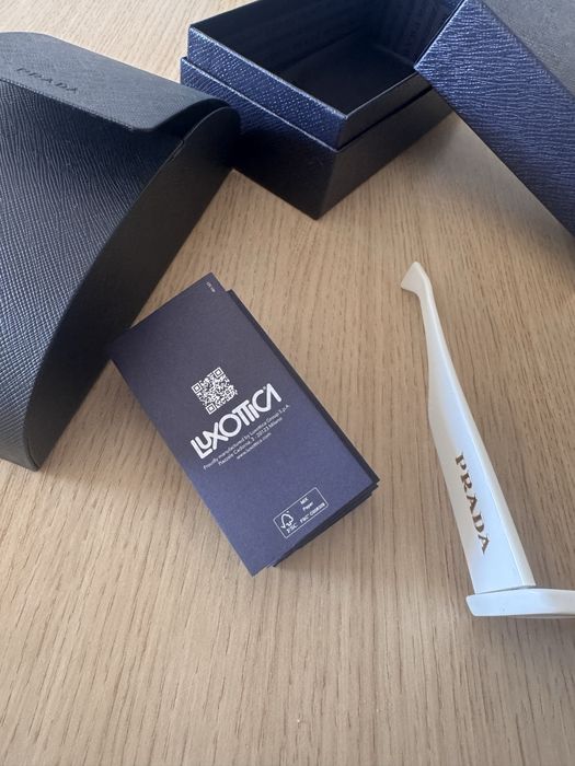 Дамски слънчеви очила PRADA