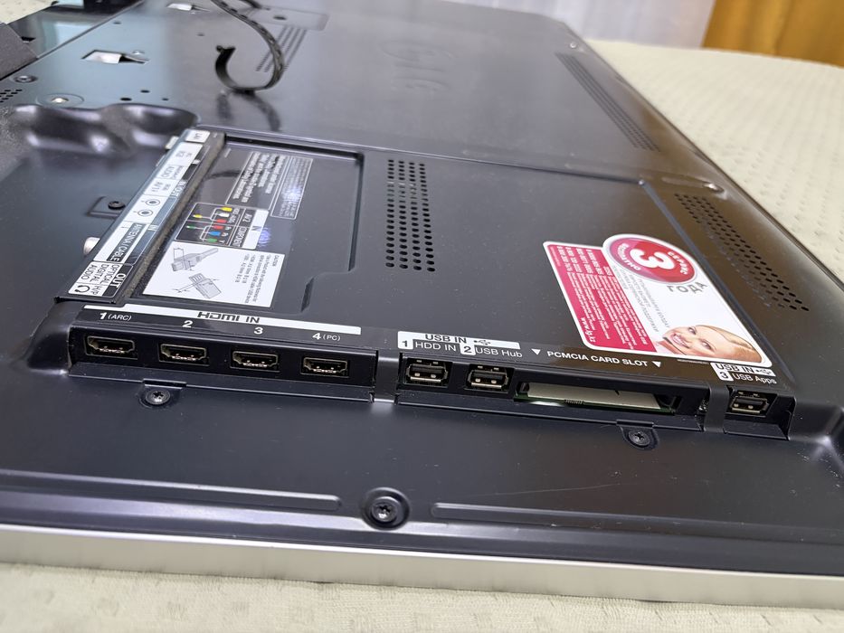 Телевизор LG 42диагональ 42LM660T