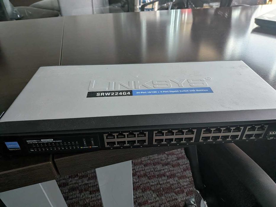 Мрежово оборудване, Суичове, KVM суич (Cisco, Linksys, AdderLink, Netgear)