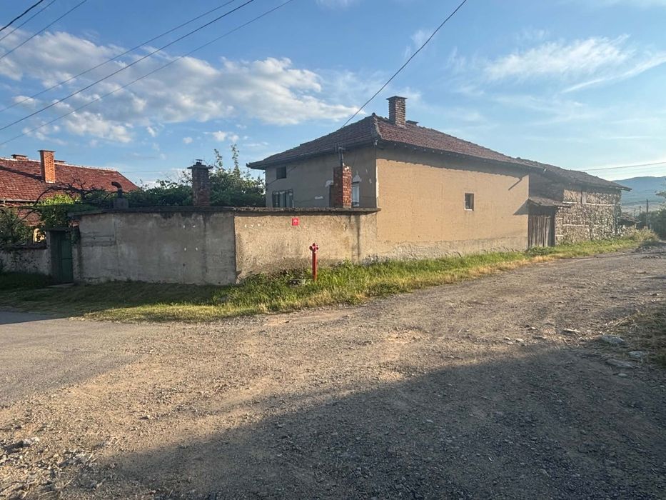 Къща в село Тъжа