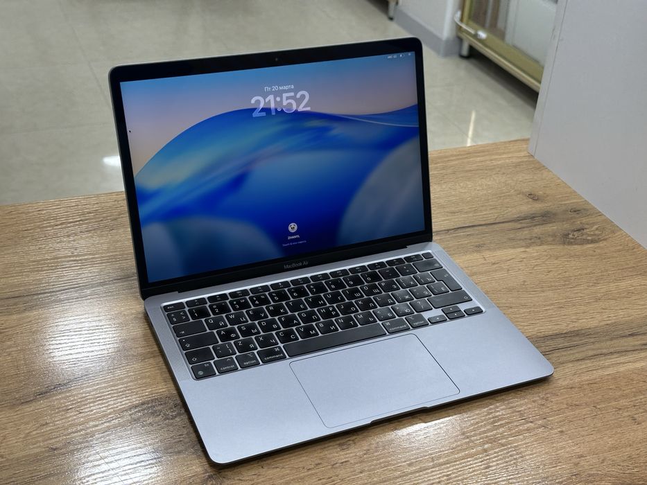 MacBook Air M1 13 | 98% АКБ | Комплект + Чехол