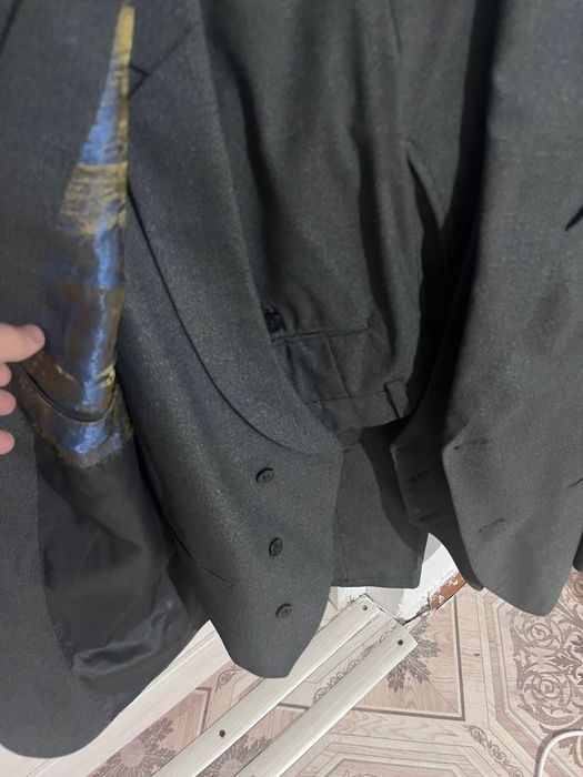 Серый Тройка Parlamenter brend