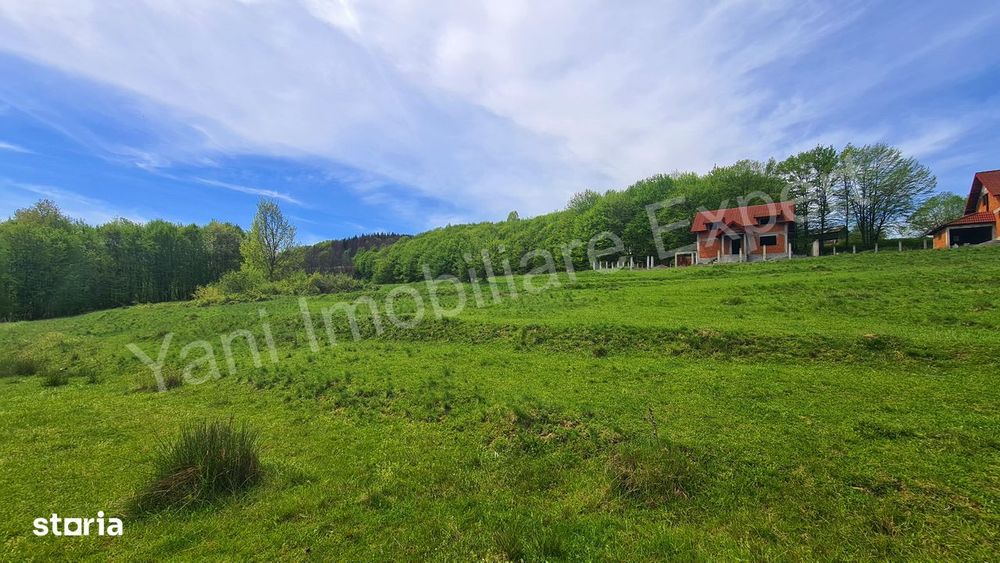 Teren 1066 mp de vânzare în Curtea de Argeș.