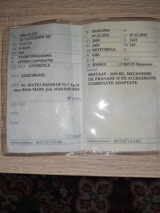 Vând Volvo S60 cu adaptare pentru persoane locomotor!preț in euro 1400