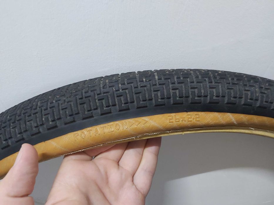 Anvelopa bicicleta marca Super Moto 26" balon 2.20 + o camera cadou