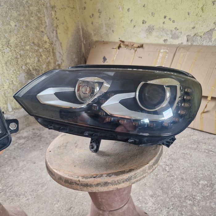 VW EOS  bi xenon 2017 ляв и десен фар