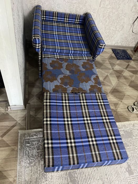 Продам кресла 2шт