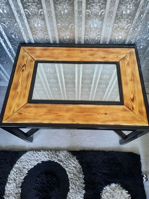 Продам журнальный столик