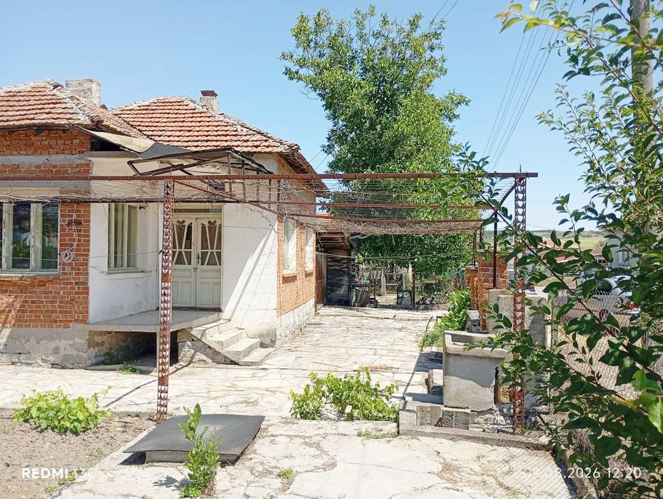 Къща в село Синапово
