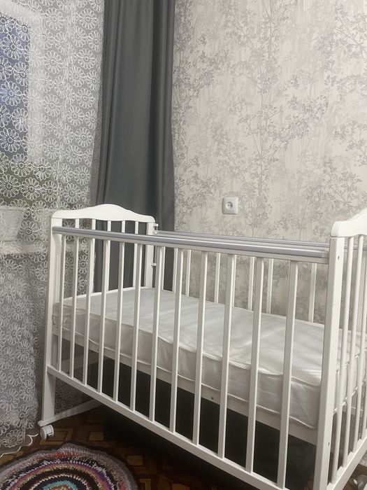 Продам детскую кроватку