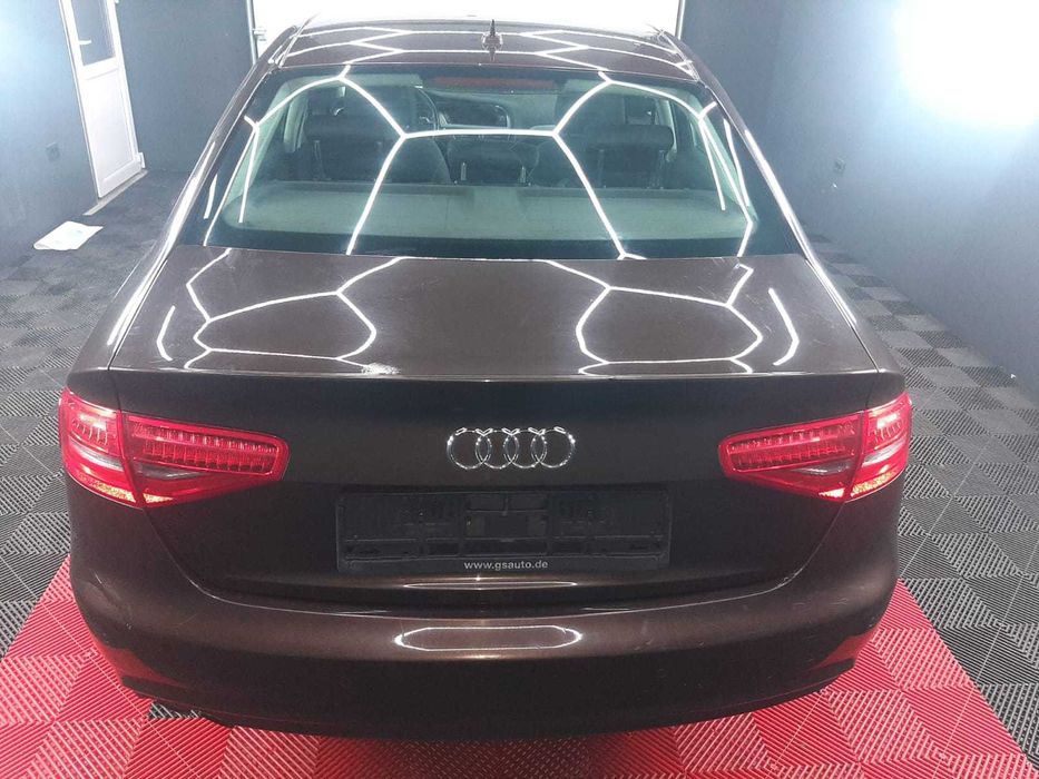 Vând Audi A4 automată