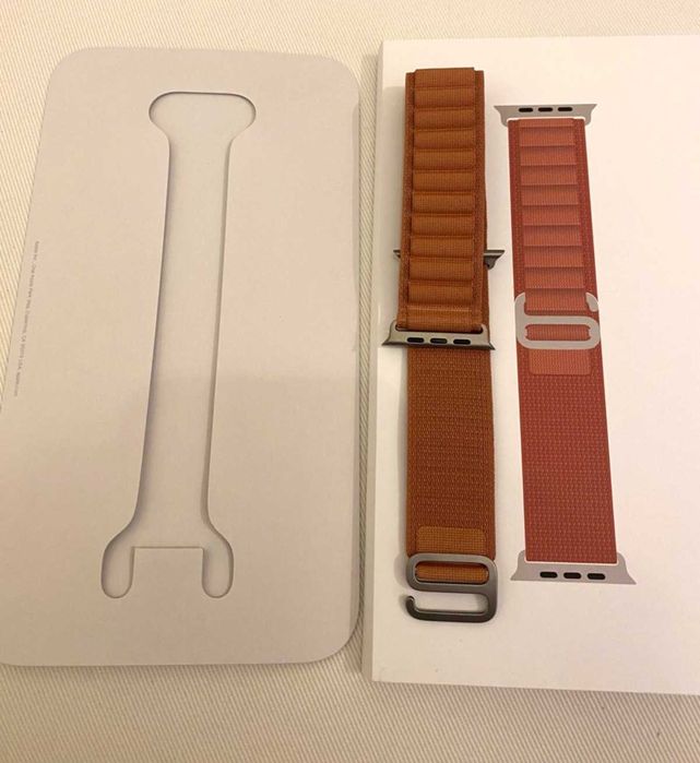 Каишка Apple Watch Alpine Loop Titanium Finish, 49 mm, Terra Cotta