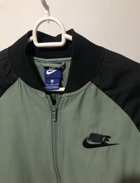 Bluza Nike de Faș masura M