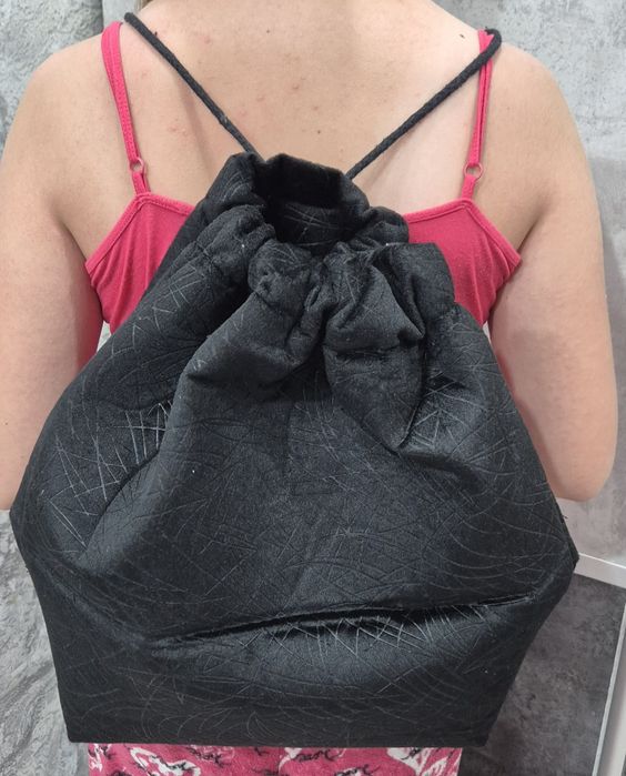 Продам рюкзак-мешки для сменной обуви