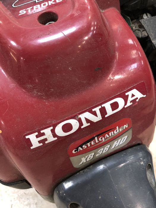 Motocoasa Castlegarden HONDA XB 38HD A