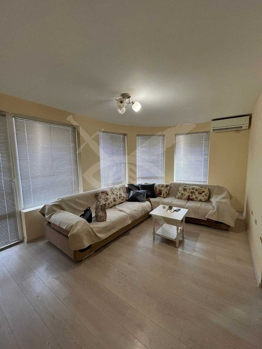 Дава се под наем Тристаен апартамент в Пловдив, Център - 90 кв.м за 598.23 € - Снимка #1