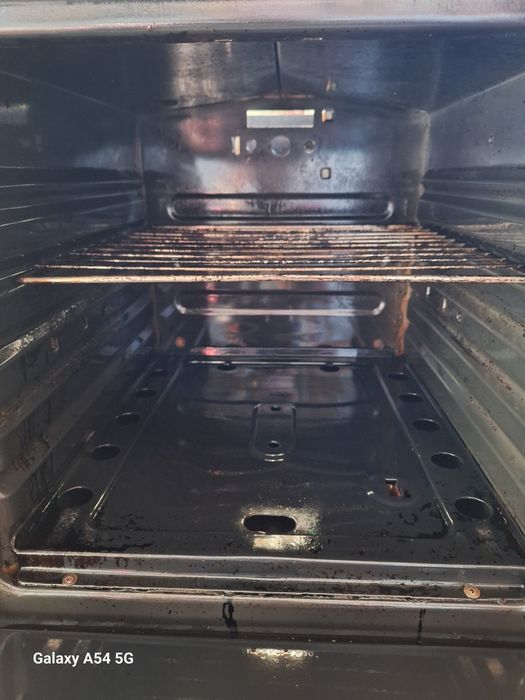 Продам газовую плиту.