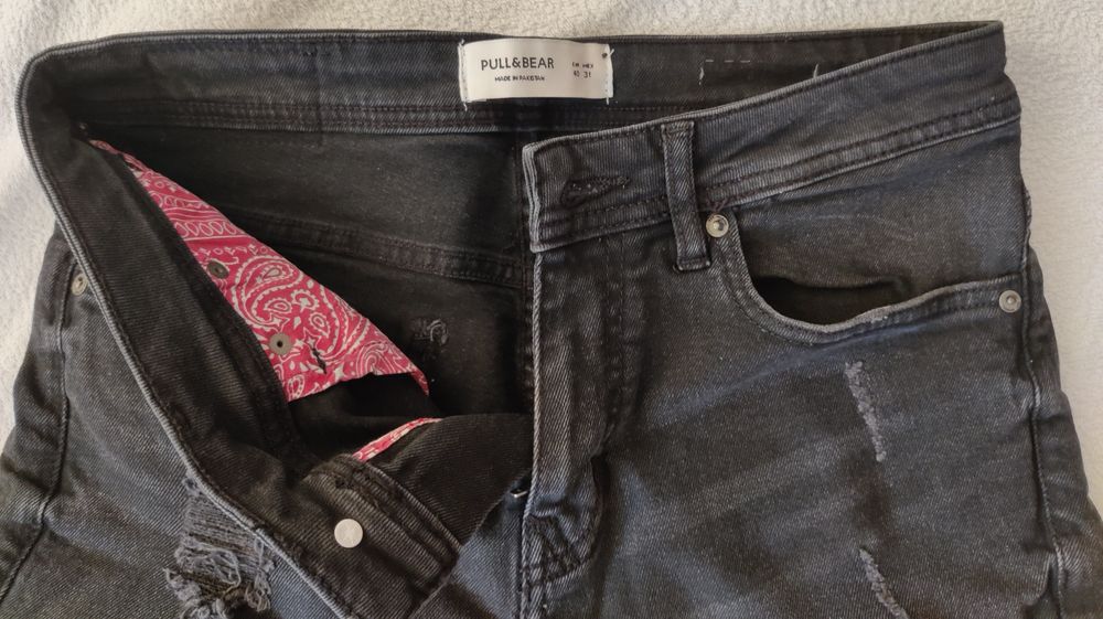 Pantaloni scurți Pull&Bear