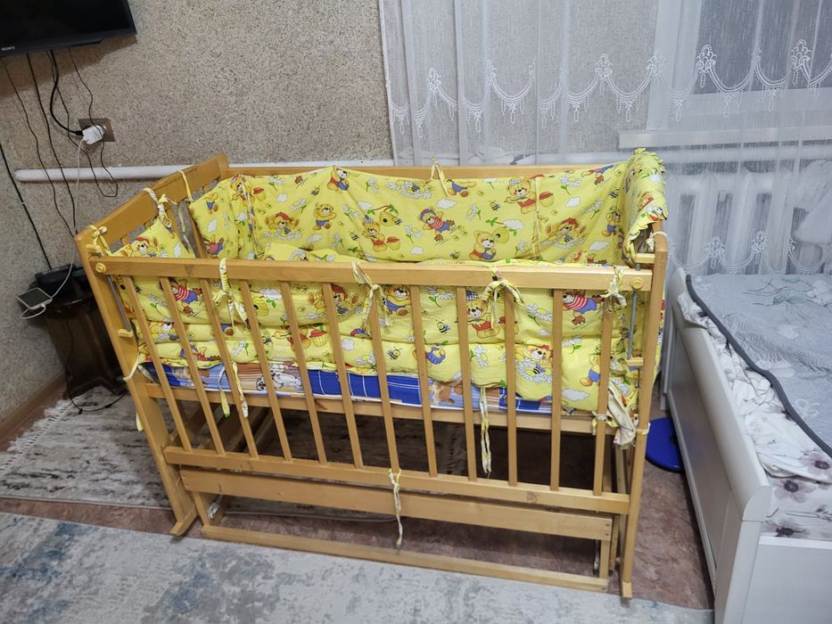 Детская кроватка