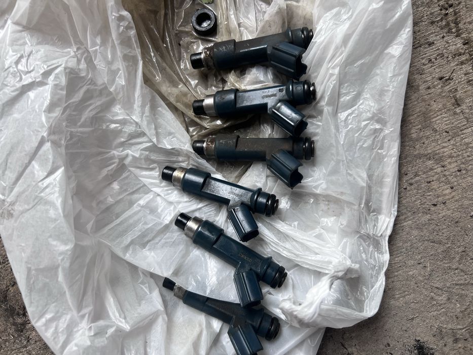 Продам форсунки Прадо 120
